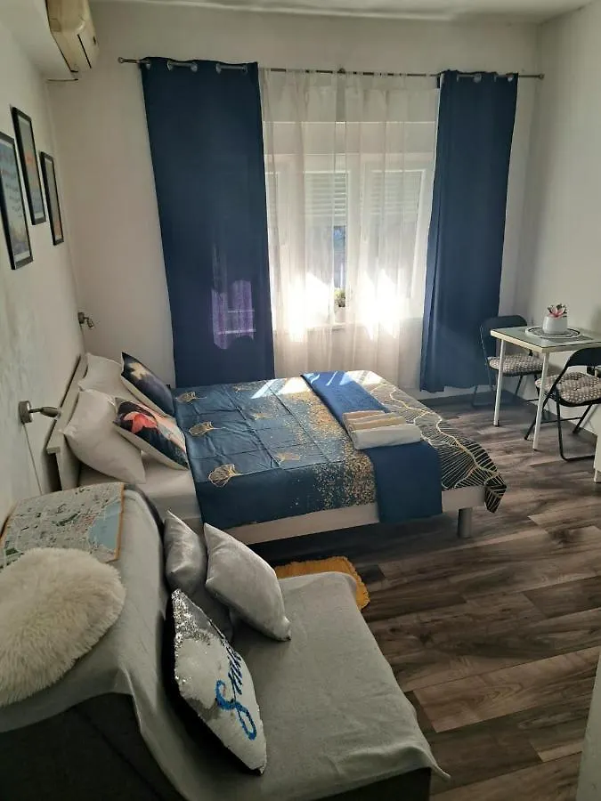 Ld Room Split